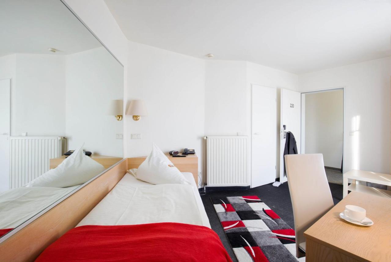 Hotel Moerser Hof エクステリア 写真
